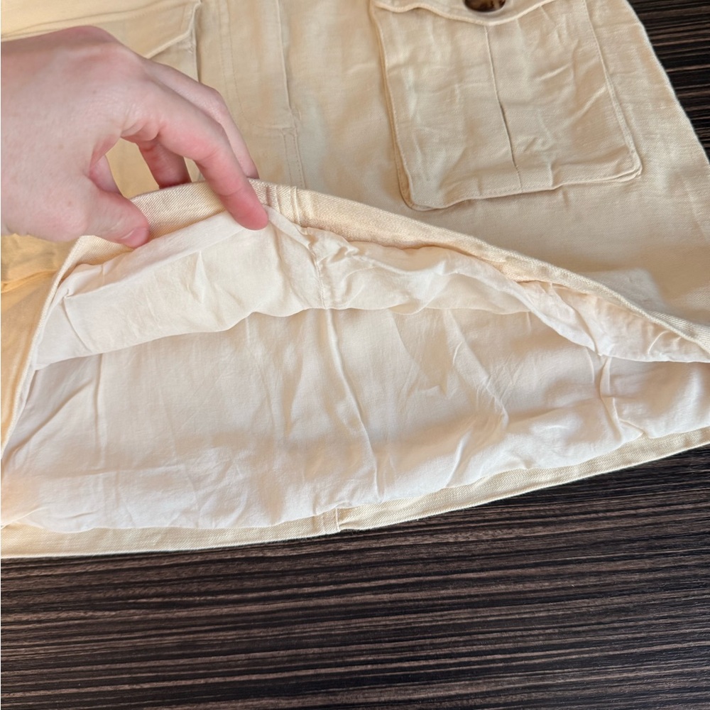 Sezane vanilla Skirt with Button Details - Picture 6 of 11
